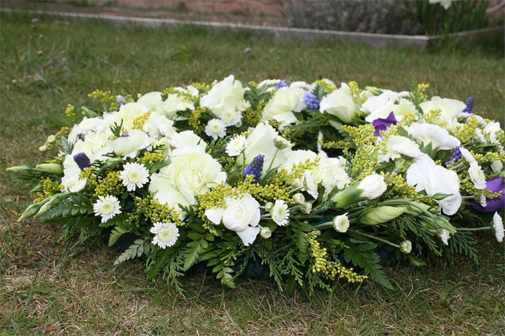 Confección de trabajos de arte funerario en Lugo