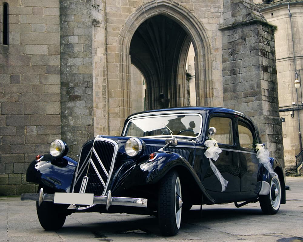 Citroën C11 del 55 para alquilar en Lugo - Alquiler de coches para bodas en Lugo